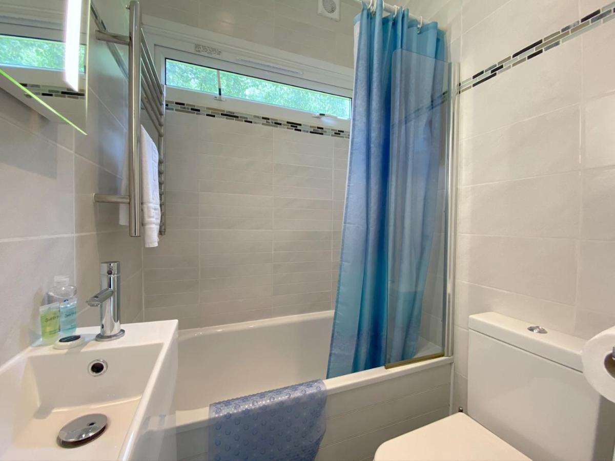 Pass The Keys Gower Beach Staycation Caswell Bay - Sleeps 4 Swansea Exteriör bild
