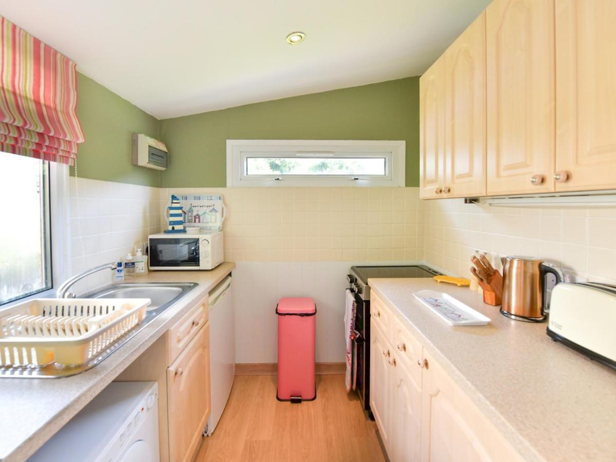 Pass The Keys Gower Beach Staycation Caswell Bay - Sleeps 4 Swansea Exteriör bild